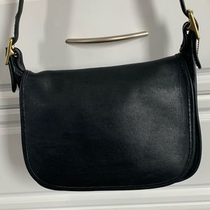 Vintage Coach Patricia (crossbody)
